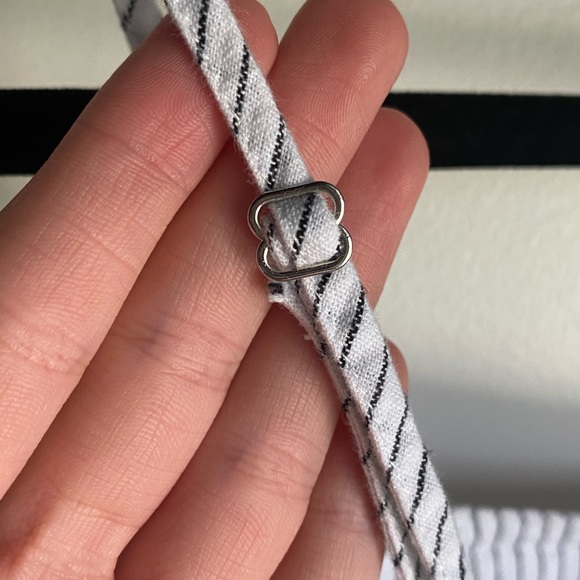 Brandy Melville Pinstripe Cropped Tank Top ( size XS / S ) - Picture 3 of 5